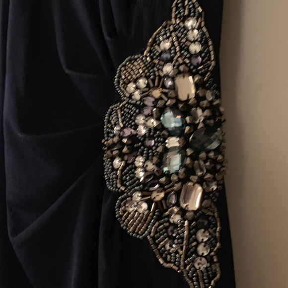 Gown - Picture 5 of 5